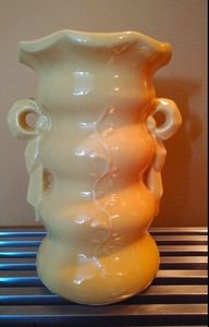 Vintage McCoy Vase #297 from 1950